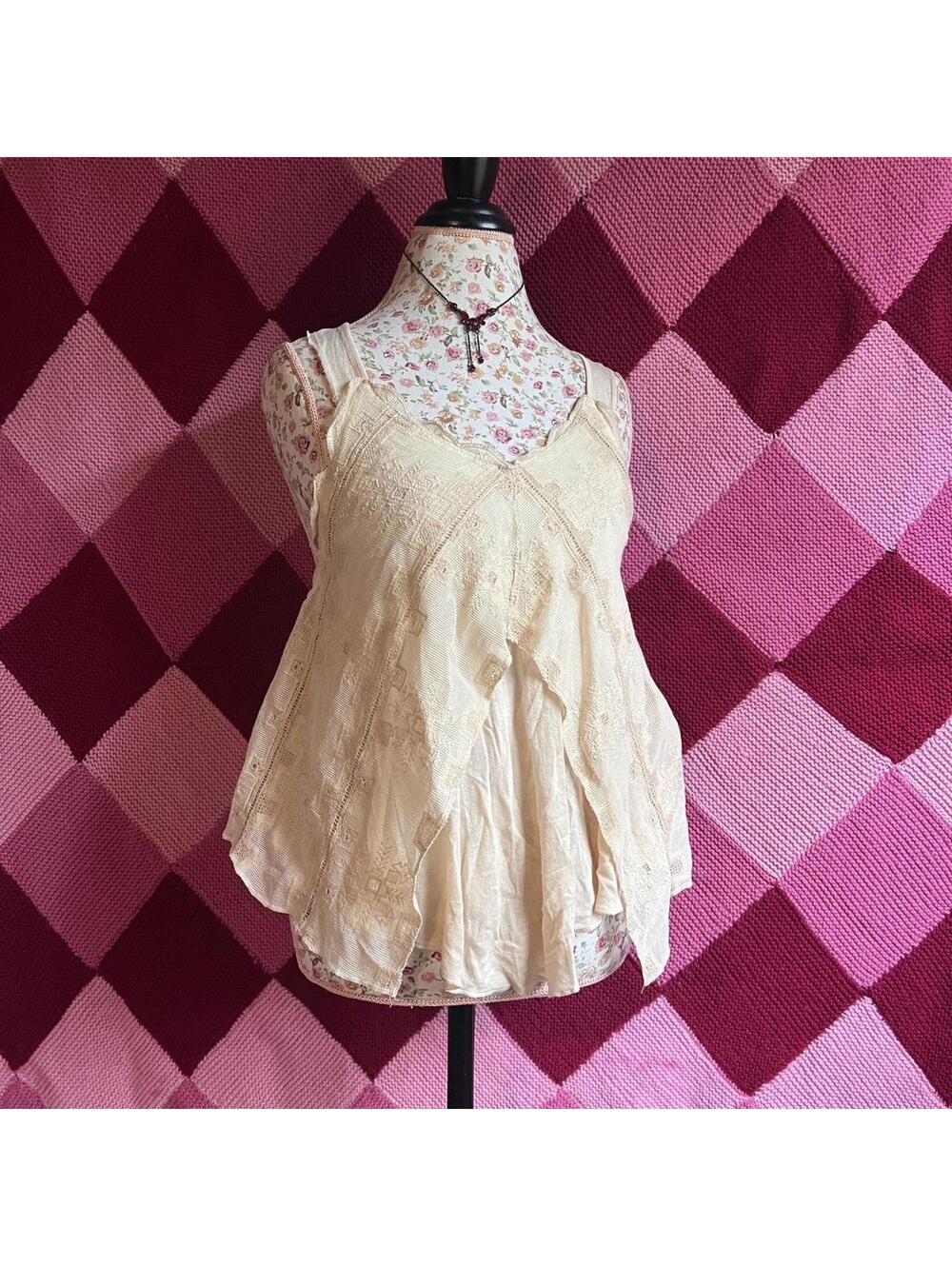 vintage cream ruffled lace peplum top